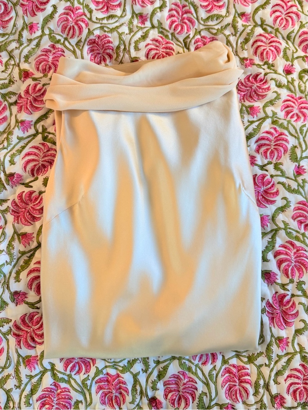 Reformation Jonelle Silk Dress In Almond, NWOT, NEVER WORN, NO FLAWS. - Picture 4 of 12